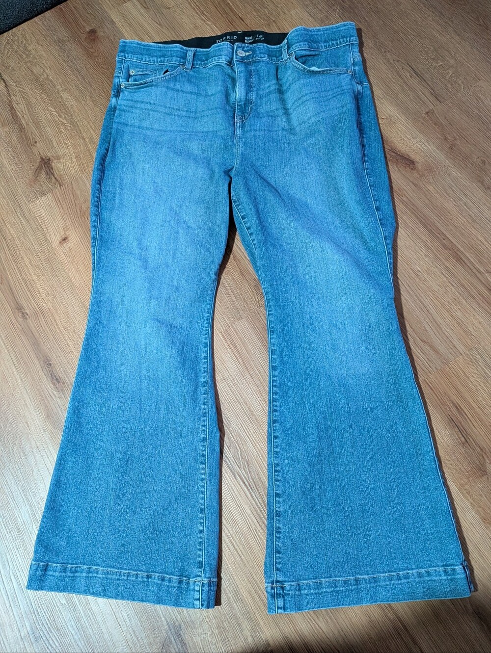 Torrid High Rise Bombshell Flare Stretch Jean 22